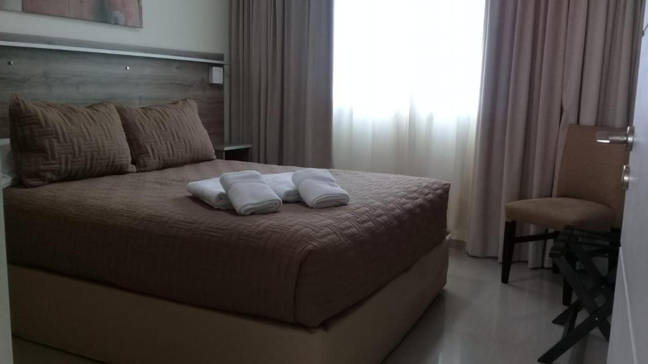 Illia 121 Apart Hotel Neuquén Pokój zdjęcie