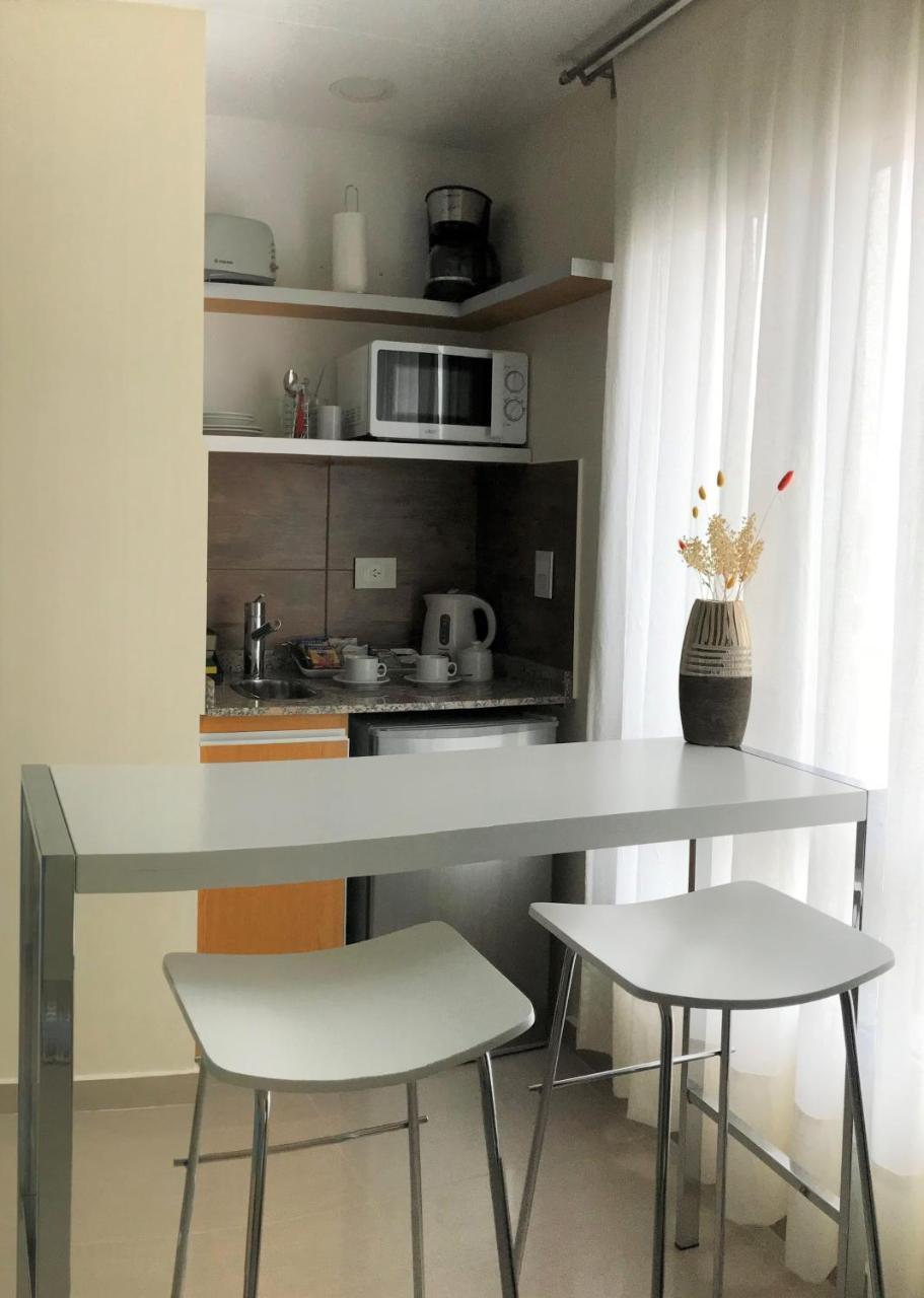 Illia 121 Apart Hotel Neuquén Zewnętrze zdjęcie