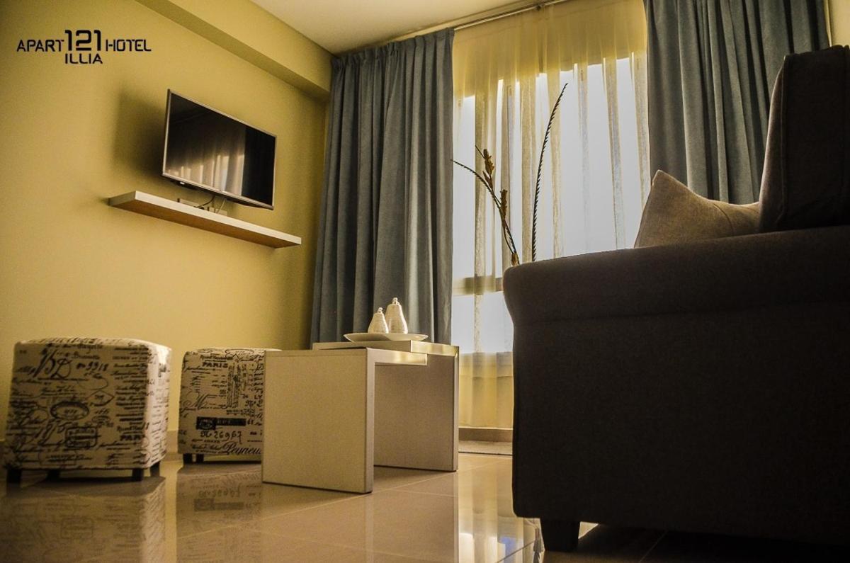 Illia 121 Apart Hotel Neuquén Zewnętrze zdjęcie