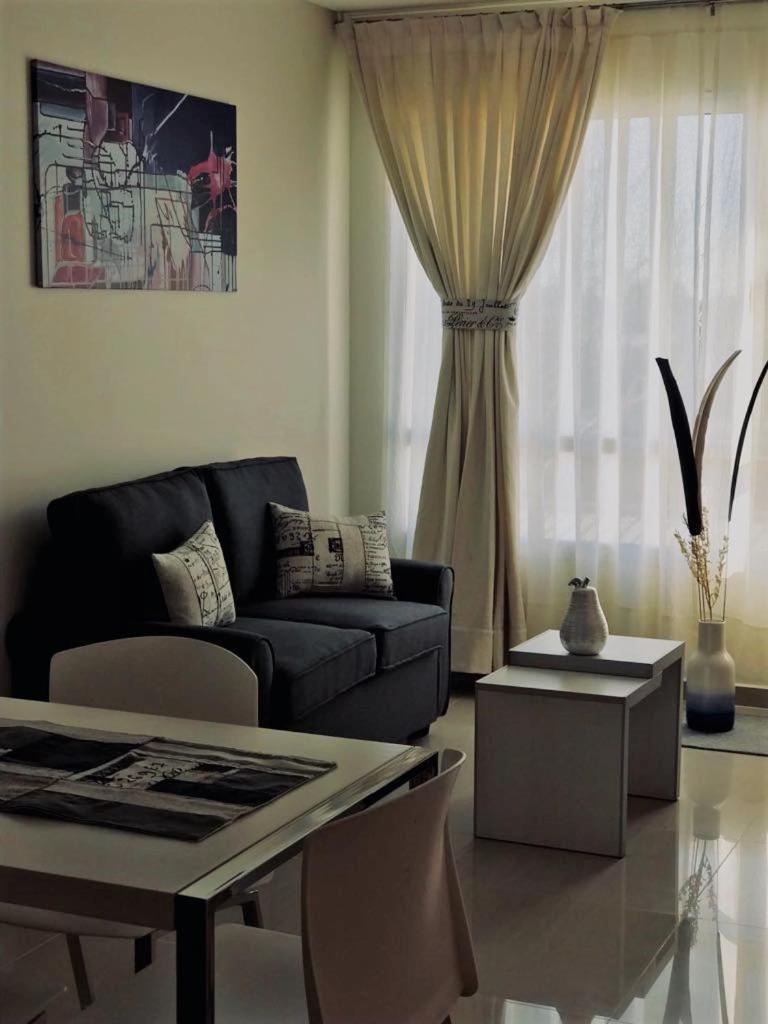 Illia 121 Apart Hotel Neuquén Zewnętrze zdjęcie